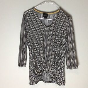 W5 > Striped Quarter Sleeve Top Medium